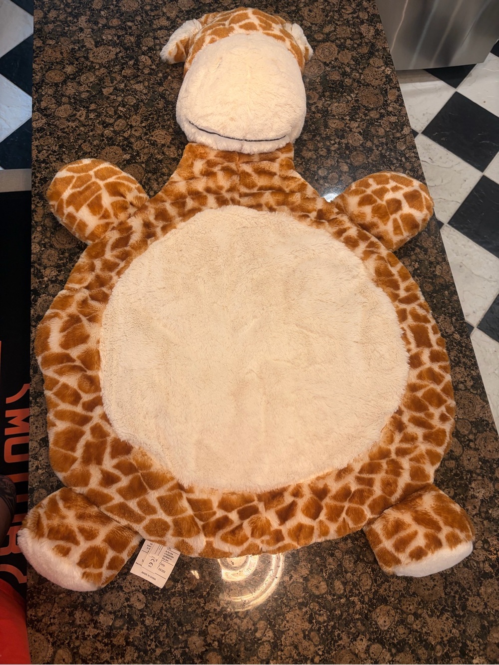Plush Giraffe Play Mat - Soft Brown & Cream Toddler Rug